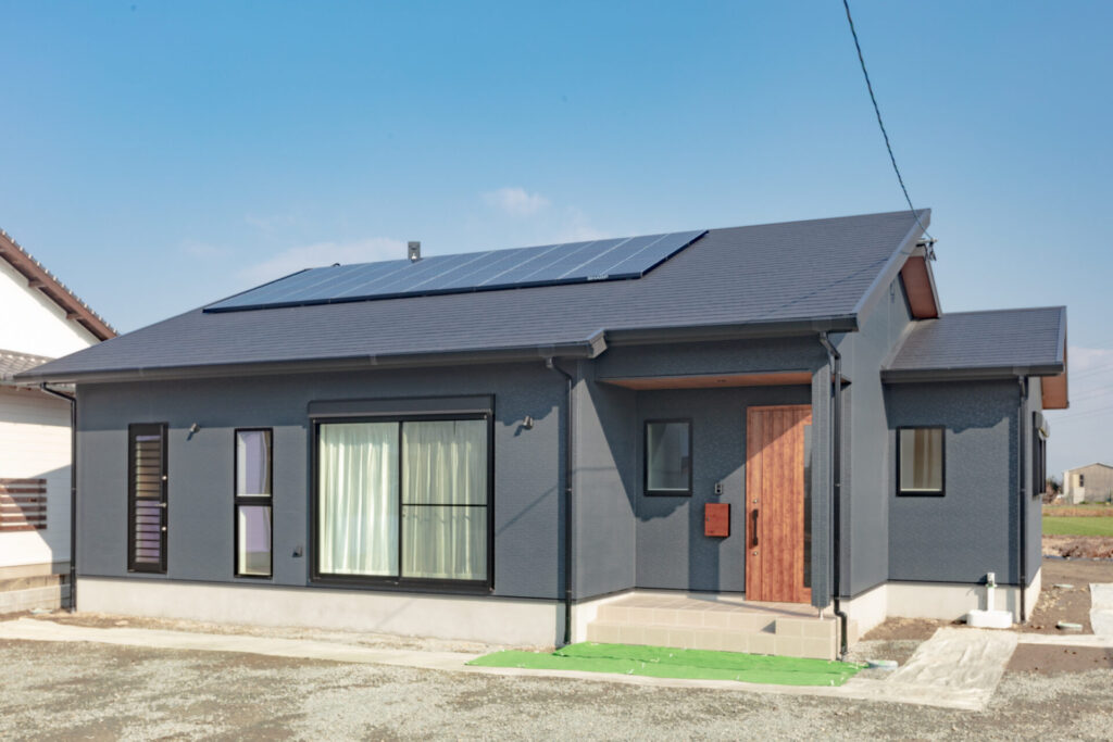 大空間小屋裏収納のある家事動線にこだわった快適な住まい