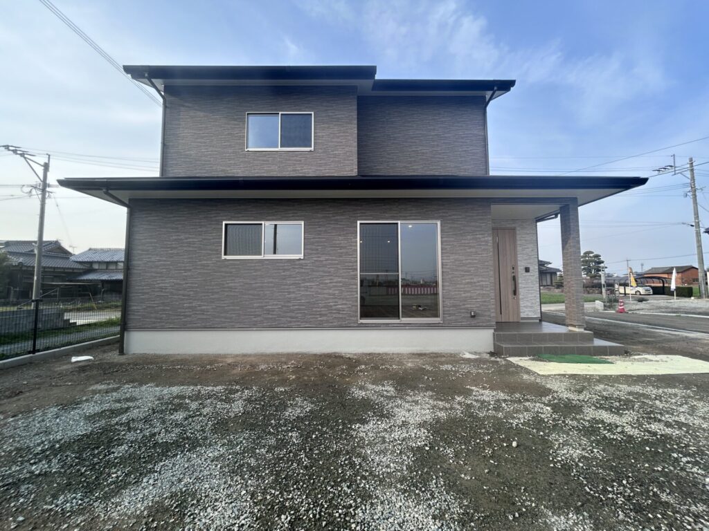 大空間LDKと暮らしやすい工夫のある住みごこちのいい家